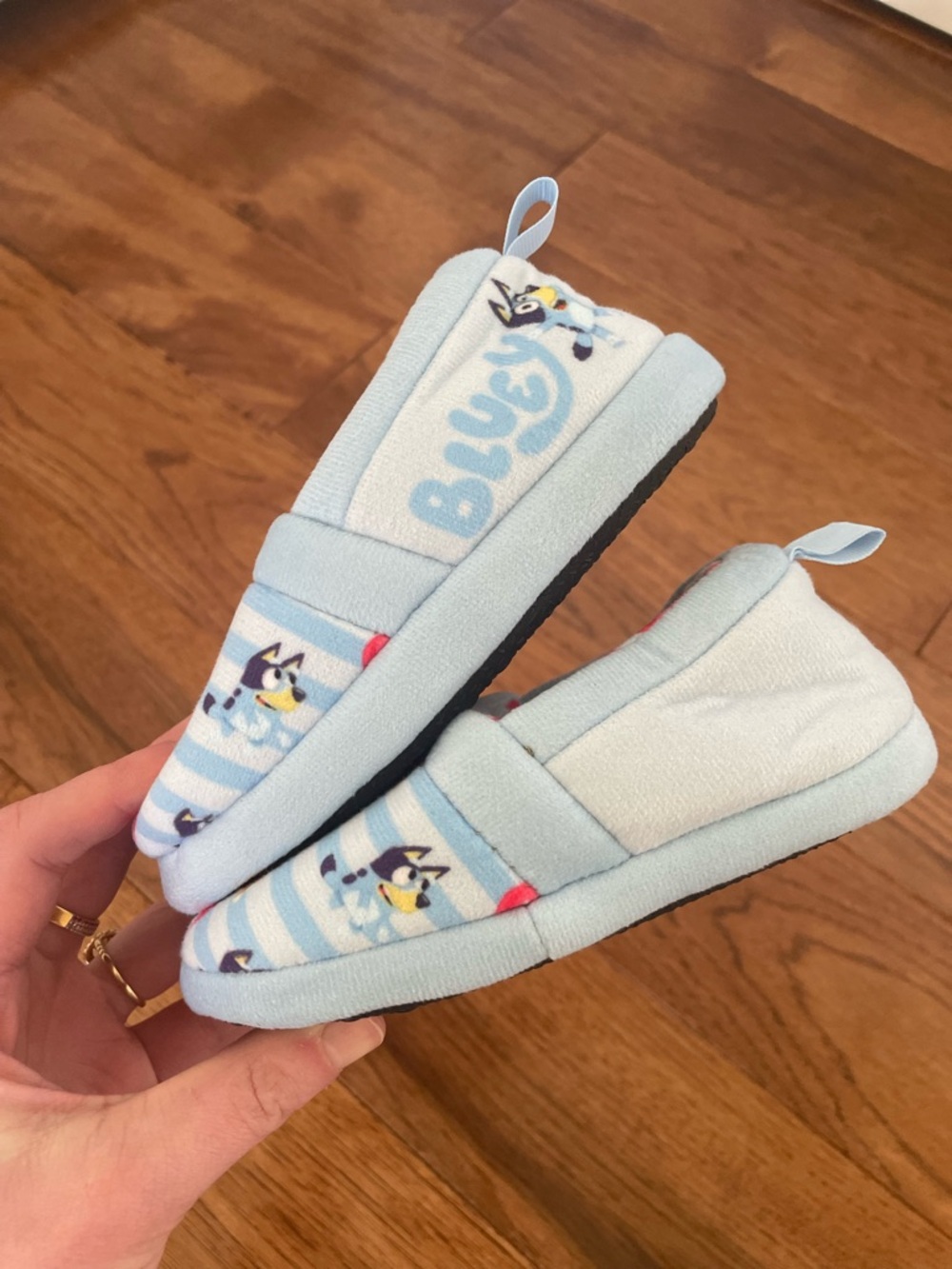 NWOT Bluey Slippers Toddler size 8 - Picture 4 of 4